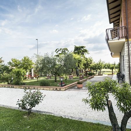 Camere Mariella Assisi Bagian luar foto