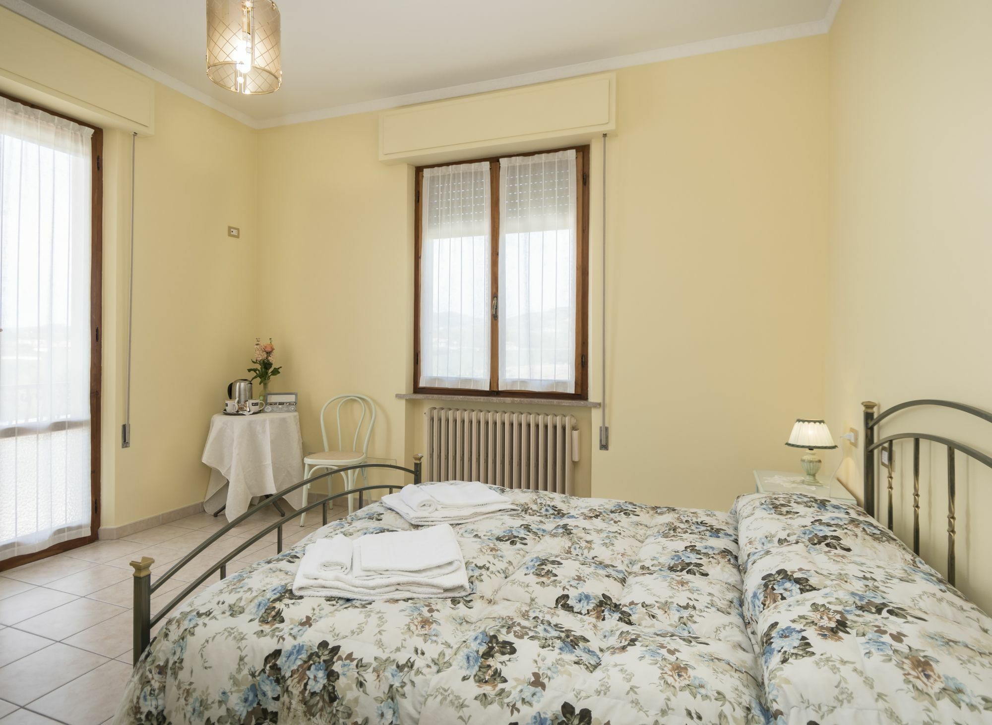 Camere Mariella Assisi Bagian luar foto
