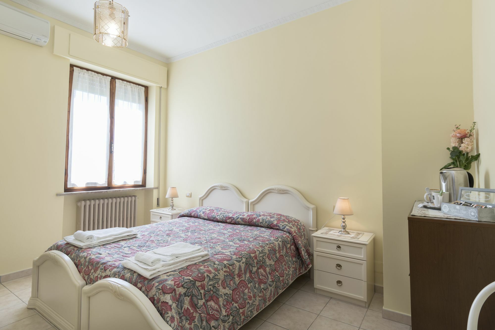 Camere Mariella Assisi Bagian luar foto