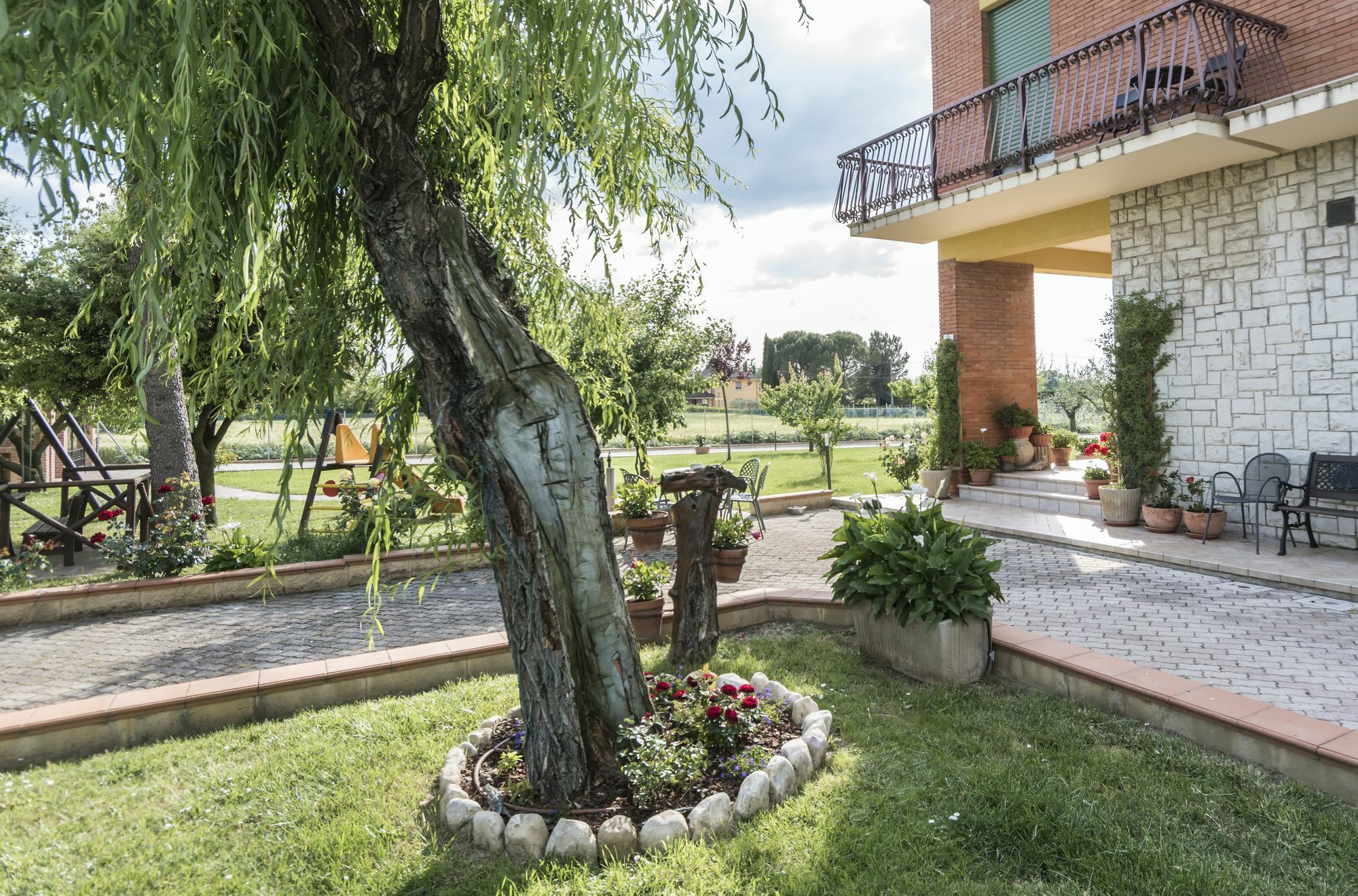 Camere Mariella Assisi Bagian luar foto
